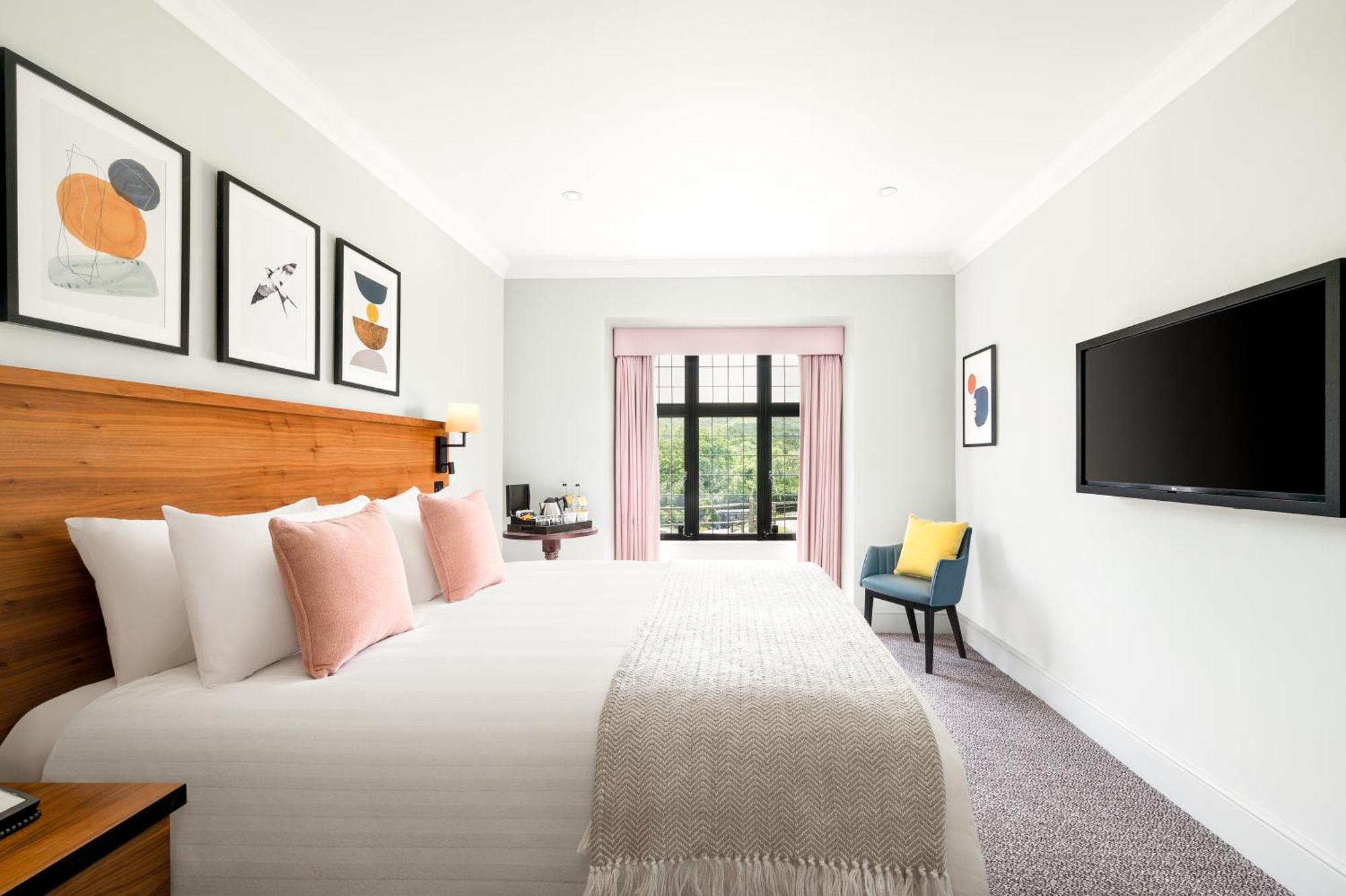 Voco Lythe Hill Hotel & Spa By Ihg Haslemere Extérieur photo