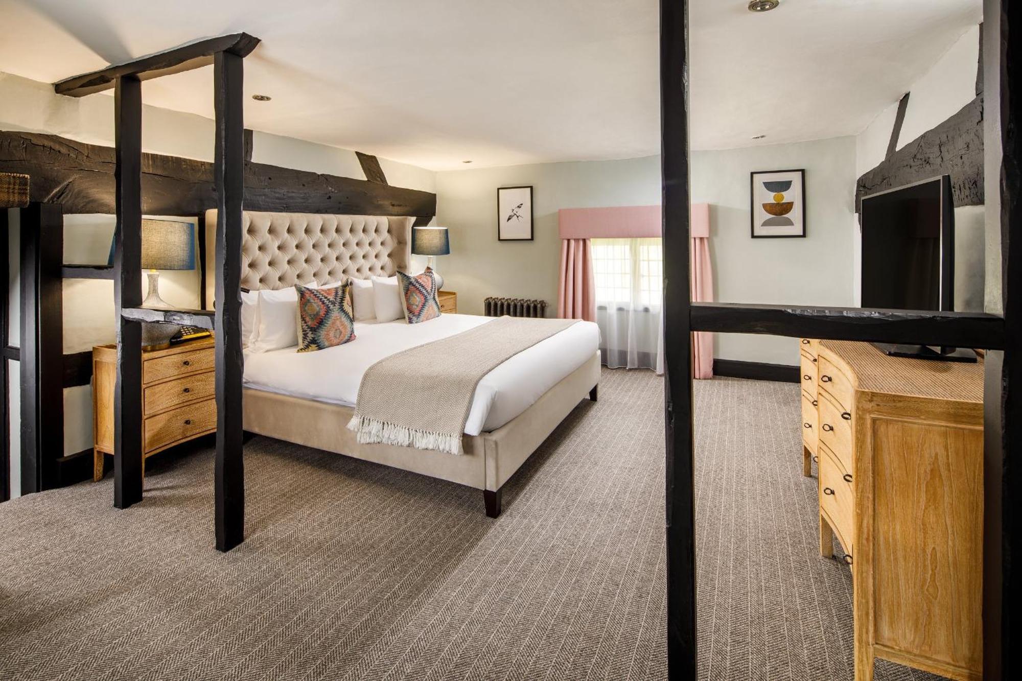 Voco Lythe Hill Hotel & Spa By Ihg Haslemere Extérieur photo