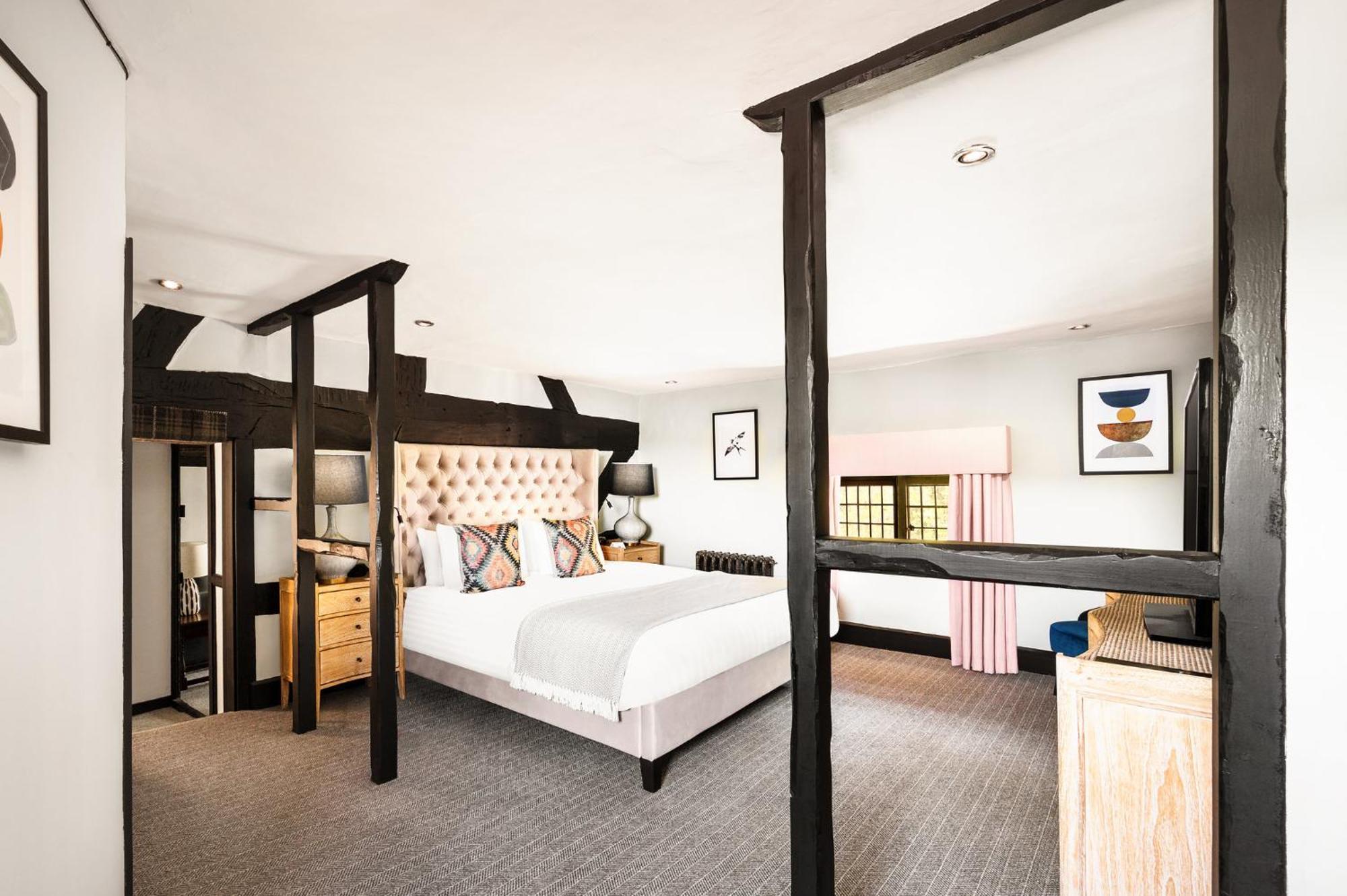Voco Lythe Hill Hotel & Spa By Ihg Haslemere Extérieur photo